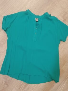 jonathan martin Teal V-Neck Textured Blouse